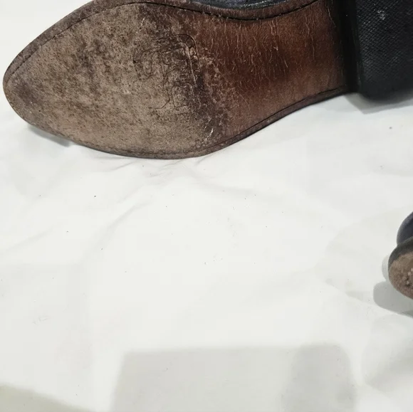 Elegant Purple Heeled Boots - Picture 6 of 7